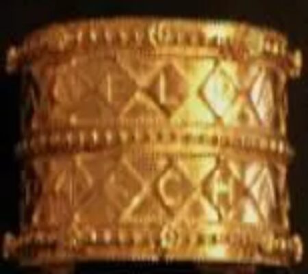 Jewelry Restoration of a golden bracelet