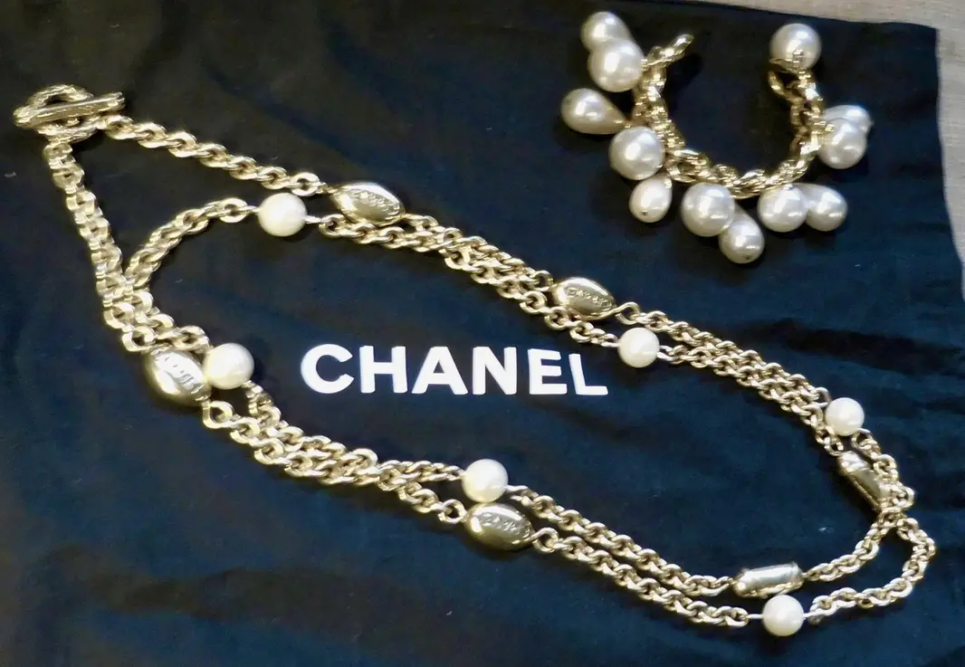 Chanel gold chain necklace with pearls.